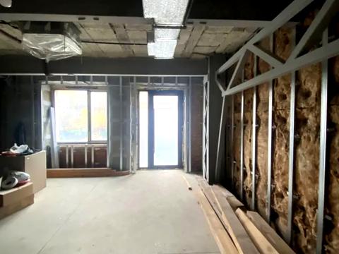 комерційна за адресою Болсуновська вул. (Сергія Струтинського), 4