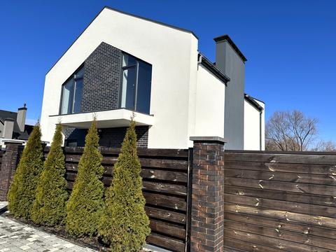 дом по адресу Хмельницького