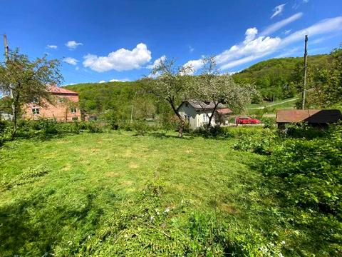 участок по адресу 