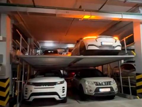 паркоместо по адресу Евгения Коновальца ул. (Щорса), 34-А