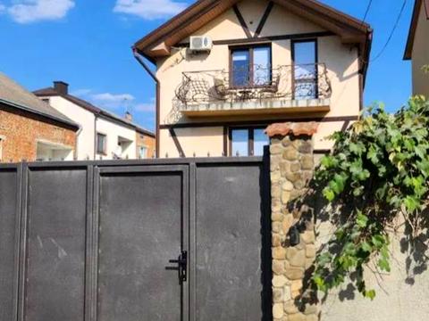 будинок за адресою Винники, Петра Калнишевського вул., 11