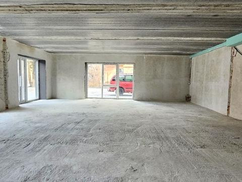 комерційна за адресою Августина Волошина вул., 2-Б