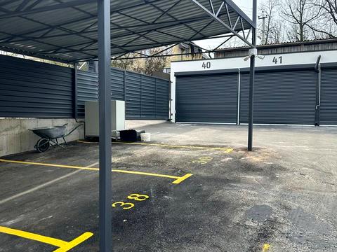 паркомісце за адресою Миколи Сингаївського вул. (Ново-Оскольська), 1