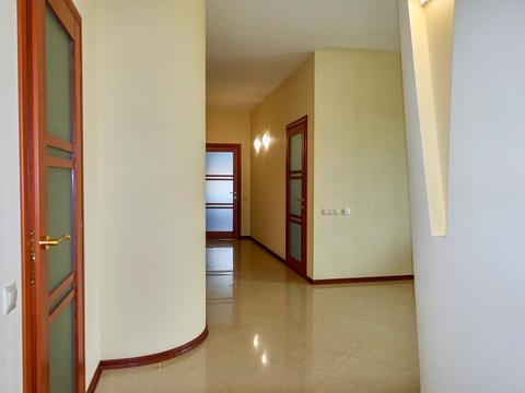 квартира за адресою Євгена Коновальця вул. (Щорса), 32-Б