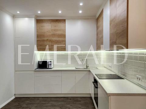 квартира за адресою Зарічна вул., 4