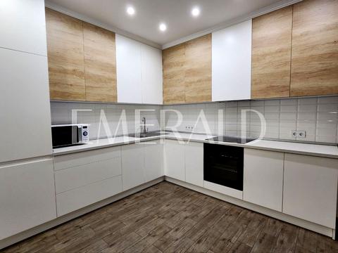 квартира за адресою Зарічна вул., 4