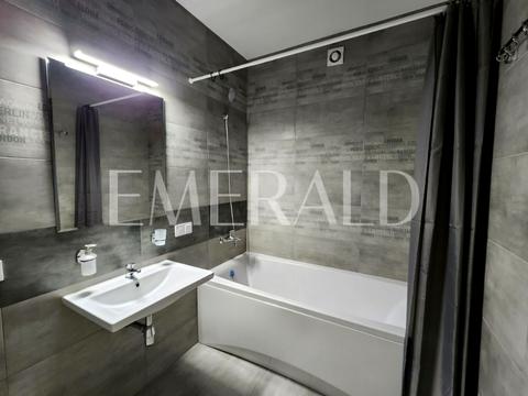 квартира за адресою Зарічна вул., 4