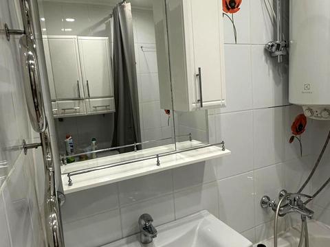 квартира за адресою Стратегічне шосе (Науки), 17