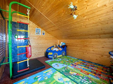 будинок за адресою с. Стрілки, Лесі Українки