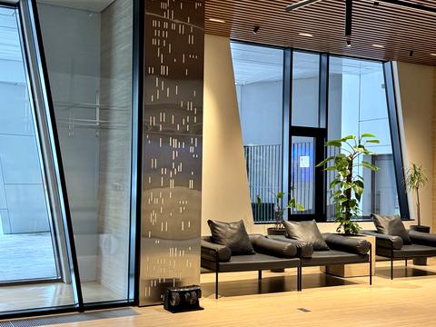 комерційна за адресою Берестейський просп. (Перемоги), 11 к1