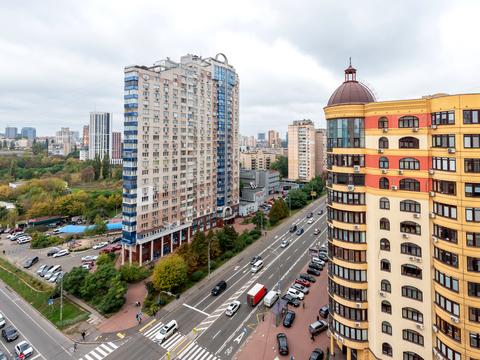 квартира за адресою В'ячеслава Чорновола вул., 27