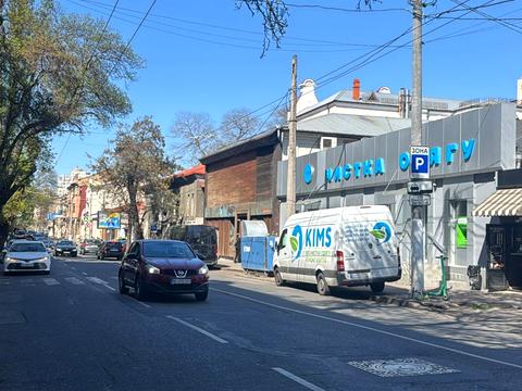 комерційна за адресою Канатна вул., 52