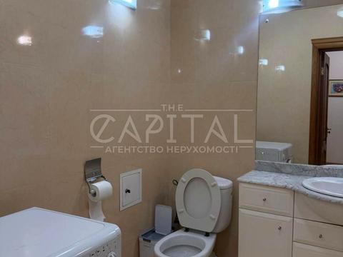 квартира за адресою Старонаводницька вул., 4-В