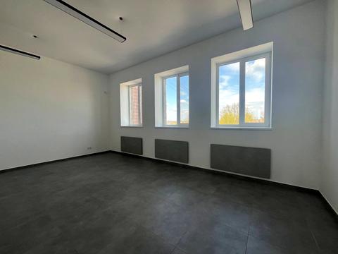 комерційна за адресою Олександра Поля вул. (Жовтнева), 18