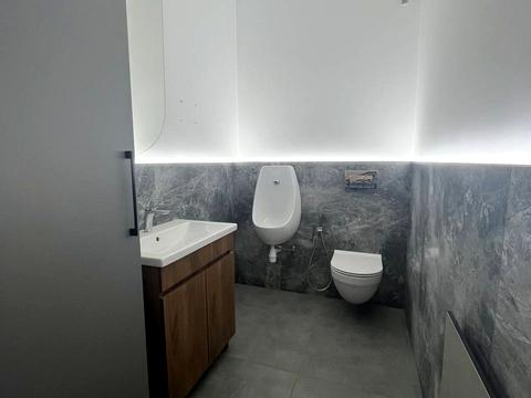 комерційна за адресою Олександра Поля вул. (Жовтнева), 18