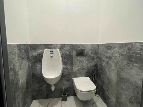 комерційна за адресою Олександра Поля вул. (Жовтнева), 18