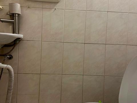комерційна за адресою Торгова вул., 47