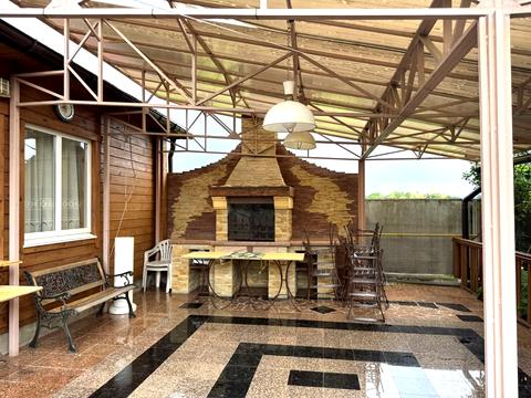 дом по адресу Лугова