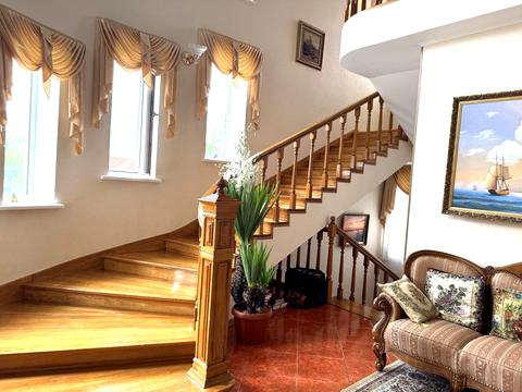 дом по адресу Лугова