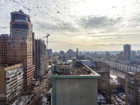 комерційна за адресою Предславинська вул., 20-А