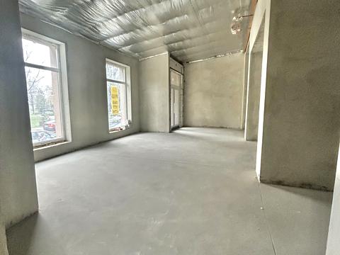 комерційна за адресою Чорновола вул., (Будинок 2)