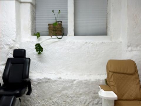 комерційна за адресою Трінклера вул., 2