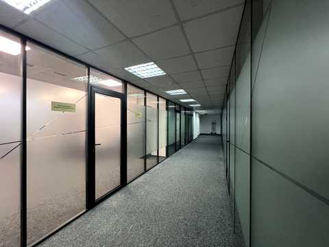 комерційна за адресою Дегтярівська вул., 52