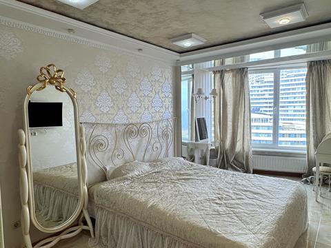 квартира за адресою Літературна вул., 12