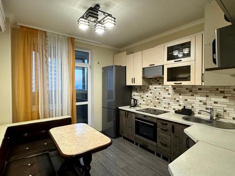 квартира за адресою В'ячеслава Чорновола вул., 6-А