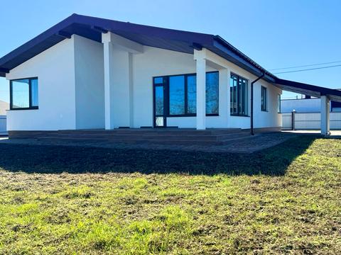 будинок за адресою Набережна вул.