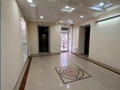 комерційна за адресою Спиридонівська вул., 7