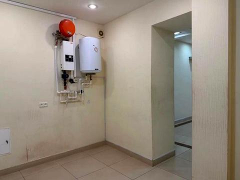 комерційна за адресою Спиридонівська вул., 7