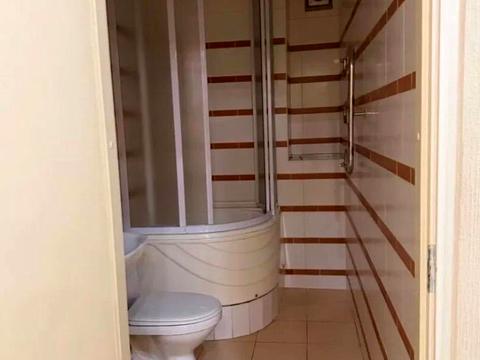 комерційна за адресою Спиридонівська вул., 7