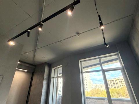 комерційна за адресою Ламана вул., 18