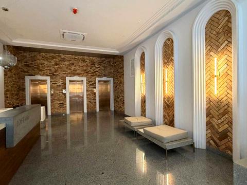 комерційна за адресою Ламана вул., 18