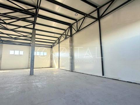 комерційна за адресою Польова вул., 33