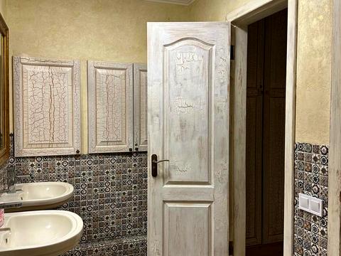 комерційна за адресою Івана Луценка пров., 3/7