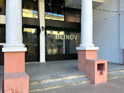 комерційна за адресою Івана Луценка пров., 3/7