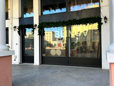 комерційна за адресою Івана Луценка пров., 3/7