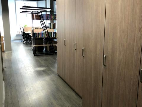 комерційна за адресою Дегтярна вул., 8