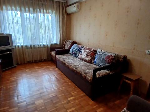 квартира за адресою Ореста Левицького вул. (Академіка Курчатова), 6