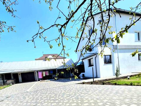 дом по адресу с. Подгайцы, Вул. Дачна, 8