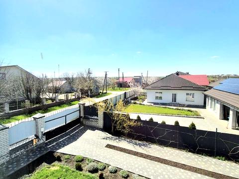 дом по адресу с. Подгайцы, Вул. Дачна, 8