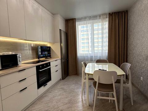 квартира за адресою Перлинна вул., 10