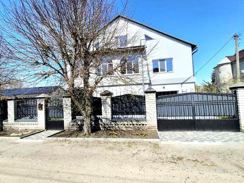 дом по адресу с. Подгайцы, Вул. Дачна, 8