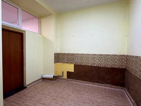 комерційна за адресою Мирона Тарнавського вул. (Кутузова), 32