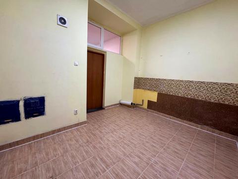 комерційна за адресою Мирона Тарнавського вул. (Кутузова), 32