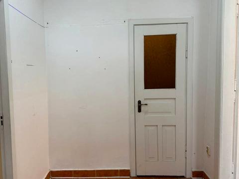 комерційна за адресою Мирона Тарнавського вул. (Кутузова), 32