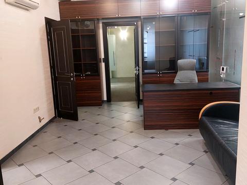 комерційна за адресою Середньофонтанська вул., 19в