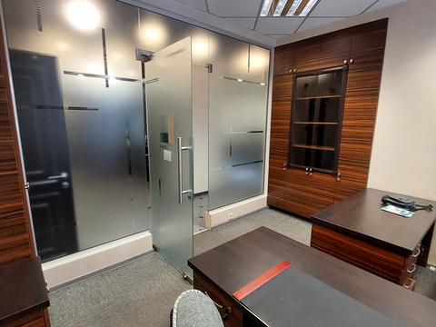 комерційна за адресою Середньофонтанська вул., 19в